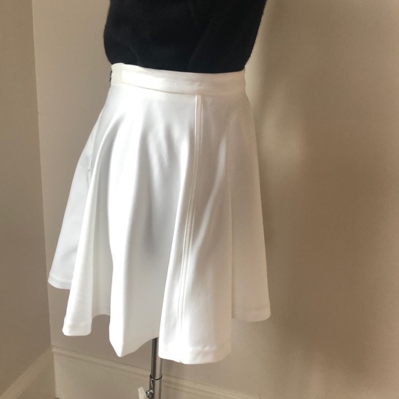 Alice + Olivia winter white blaise bell mini skirt - Picture 3 of 7